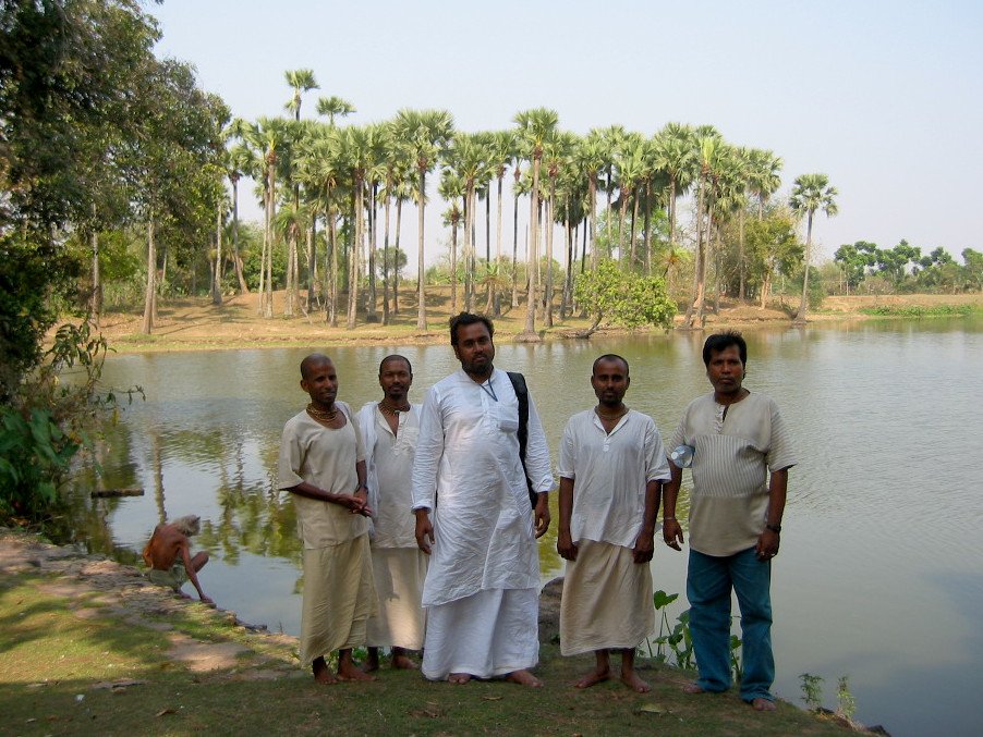  gaura mandal parikrama. 2004.03.12